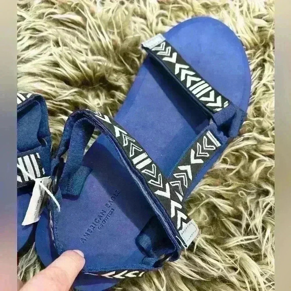 American Eagle Blue Tribal Print Sandals Size 11 - Picture 4 of 8